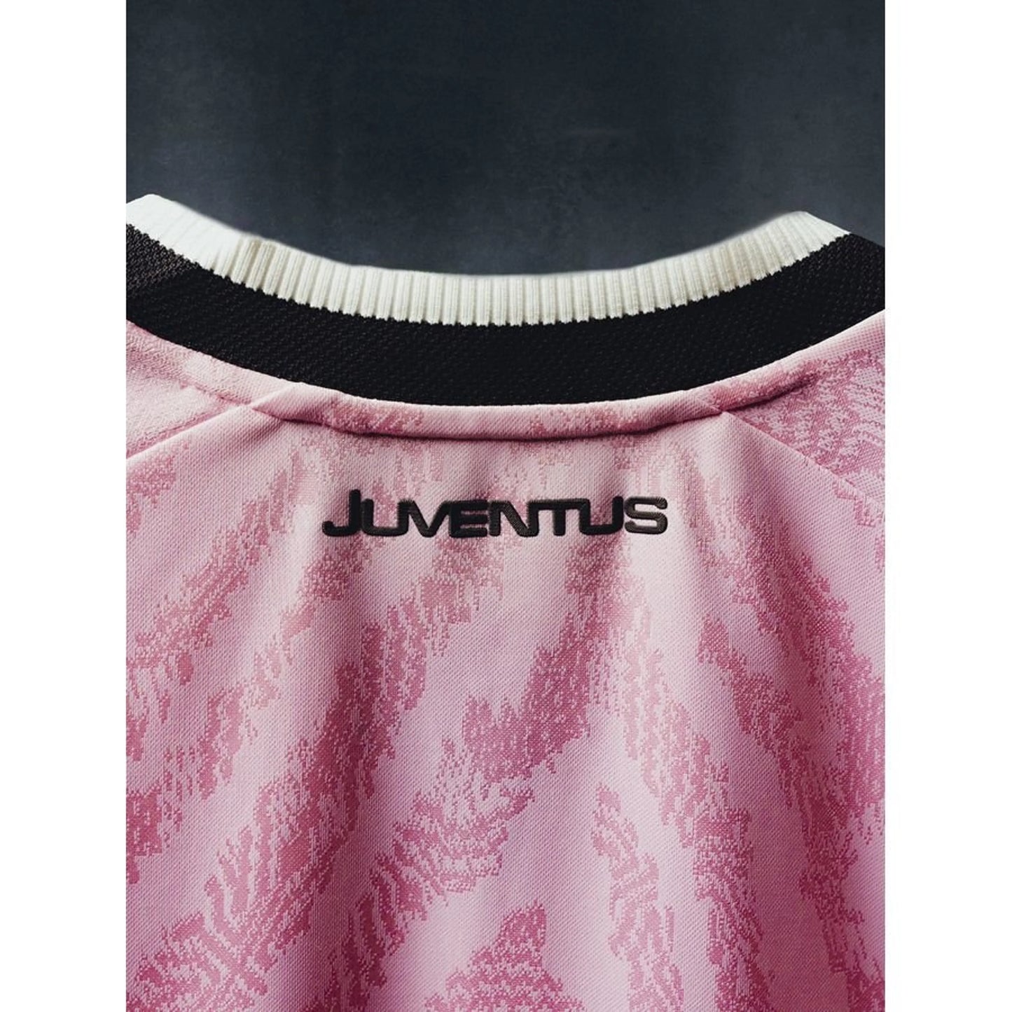MAILLOT JUVENTUS EXTERIEUR 2026/2027